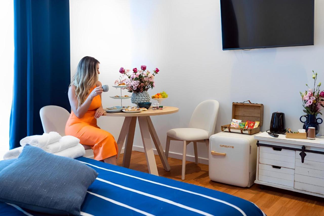 נאפולי Mareluna Rooms מראה חיצוני תמונה